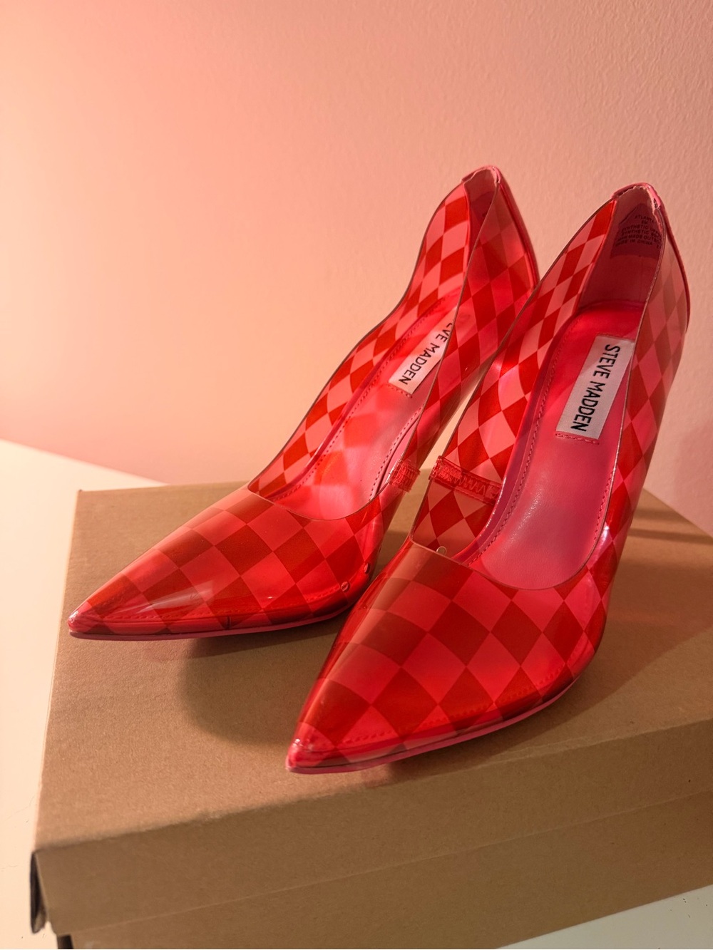 NEVER WORN Steve Madden PINK Checkered Pointed-Toe Pumps
